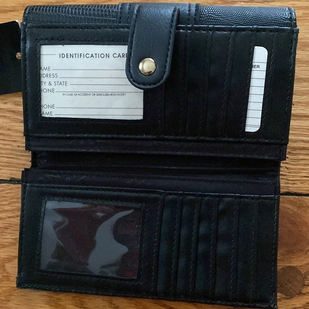 Jones new York black wallet nwt